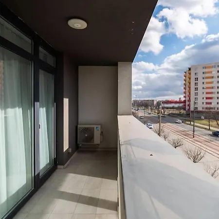 Urban Confort. Modern Si Luminos Rebreanu *