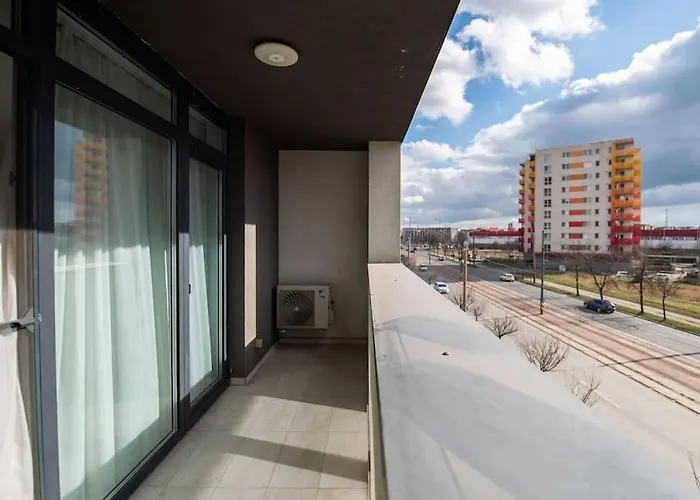 Urban Confort. Modern Si Luminos Rebreanu *